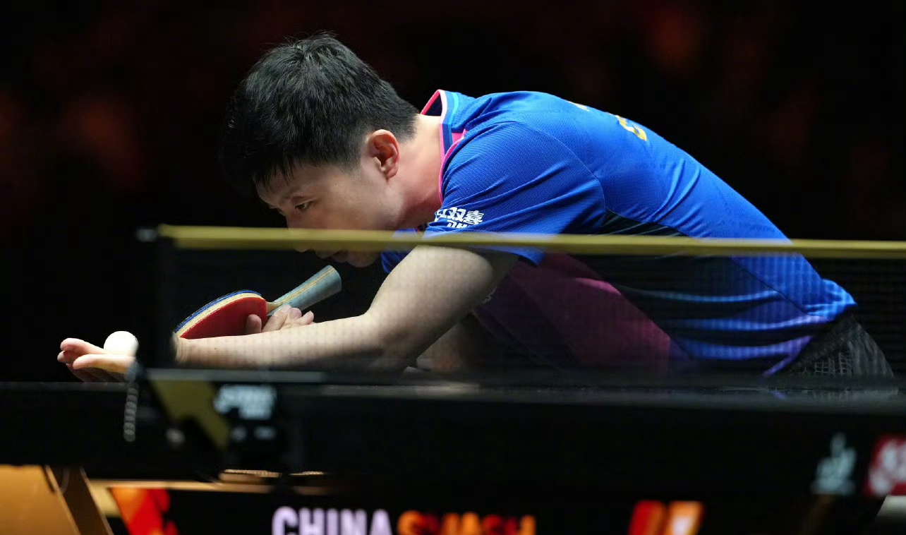 马龙战胜劲敌费德勒，晋级之路畅通无阻！的简单介绍